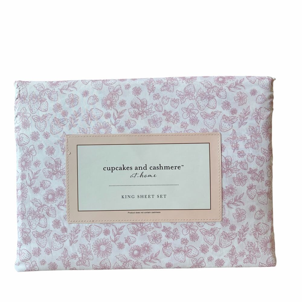 Cupcakes & Cashmere Strawberry Toile KING Sheet Set 4pc Pink & White Bedding NEW